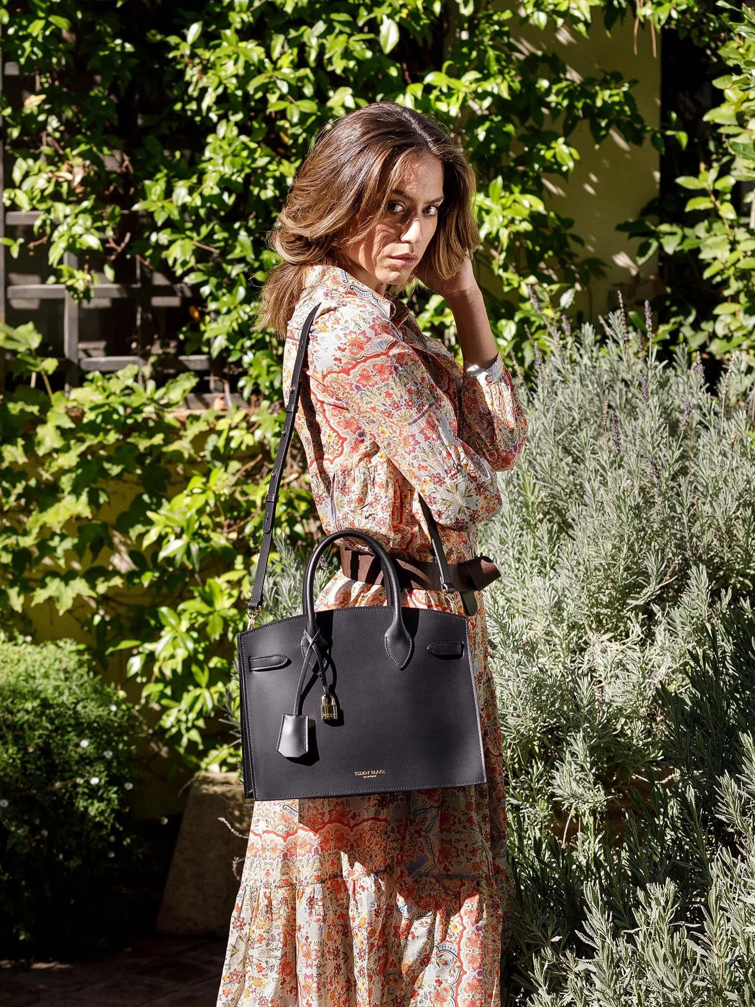 Kate Vitello 12" - Black